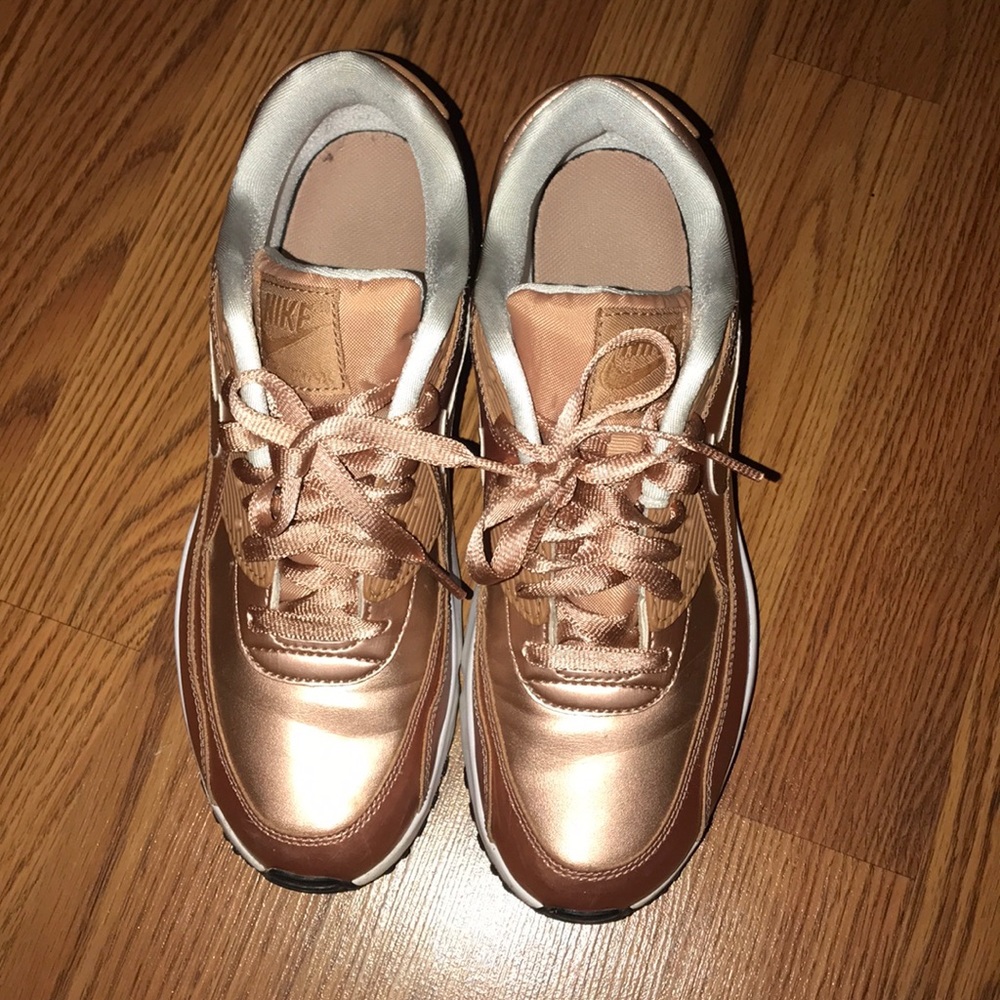 Rose gold AirMax and jacket bundle
